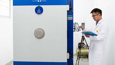 1 m³ multifunktionaler VOC-Freisetzungsbehälter 1 m³ multifunktionaler VOC-Freisetzungsbehälter